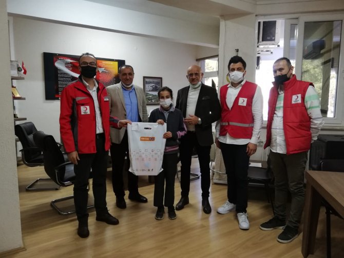 Salihli Kızılay Dereceye Girenleri Ödüllendirdi