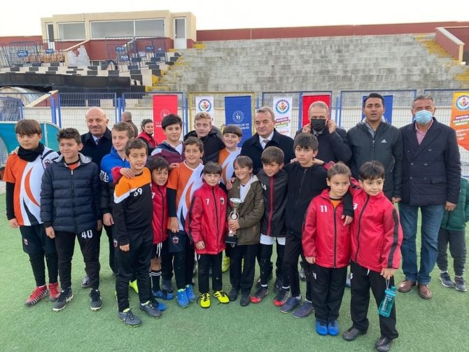 Bozhem U12 Futbol Turnuvası Heyecanlı Maçlara Sahne Oldu