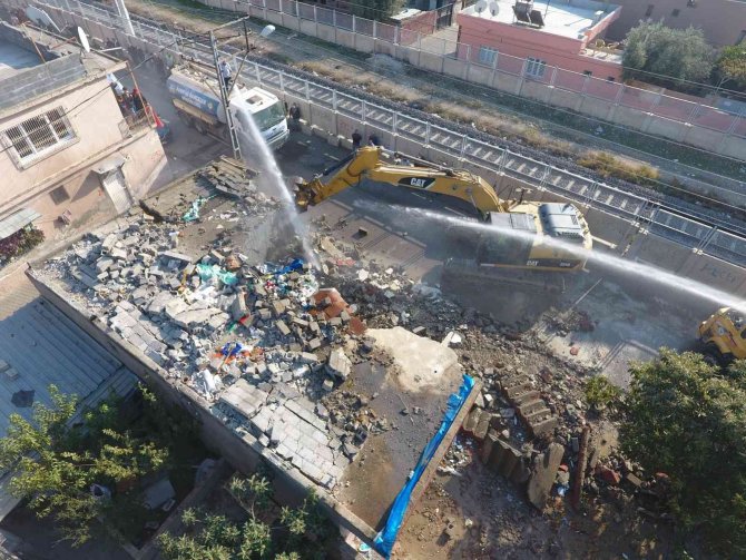 Adana’da Kentsel Dönüşümde Yıkım Başladı