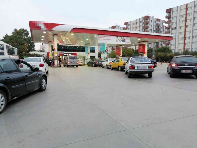 Aydın’da Akaryakıt İstasyonlarında Zam Kuyruğu