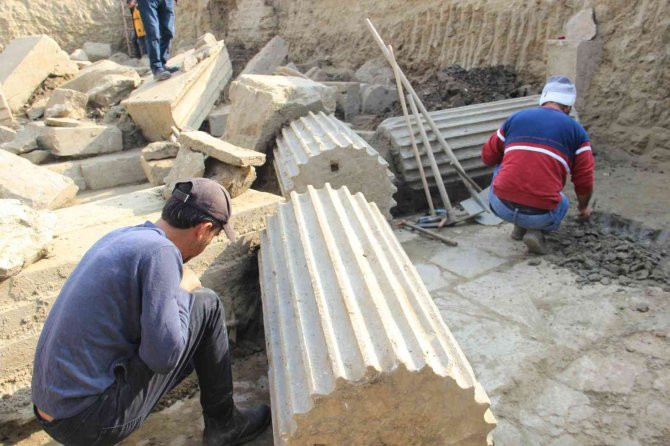 Dünya Arkeoloji Ve Mimarlık Tarihine Işık Tutacak Buluş