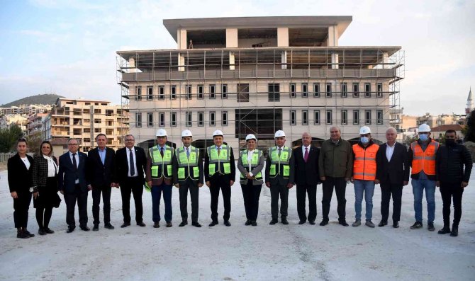 Chp Genel Başkan Yardımcısı Torun, Kuşadası’nda Belediye Hizmetlerini Beğendi