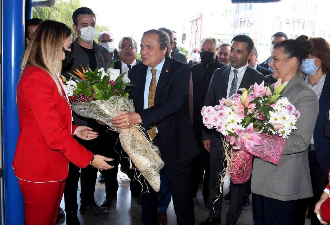 Chp Genel Başkan Yardımcısı Torun, Kuşadası’nda Belediye Hizmetlerini Beğendi