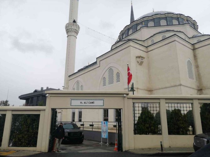 Cumhurbaşkanı Erdoğan Cuma Namazını Hz. Ali Camii’nde Kıldı