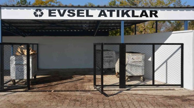 Dicle Üniversitesinde, ‘Atık Geçici Depolama Alanı’ Kuruldu