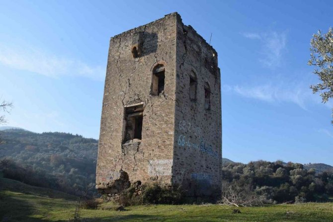 Donduran Kulesi’nde Restore Çalışmaları Başlıyor