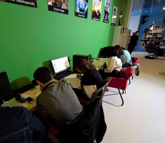 Efelerli Gençler Kitap Kafeyi Çok Sevdi