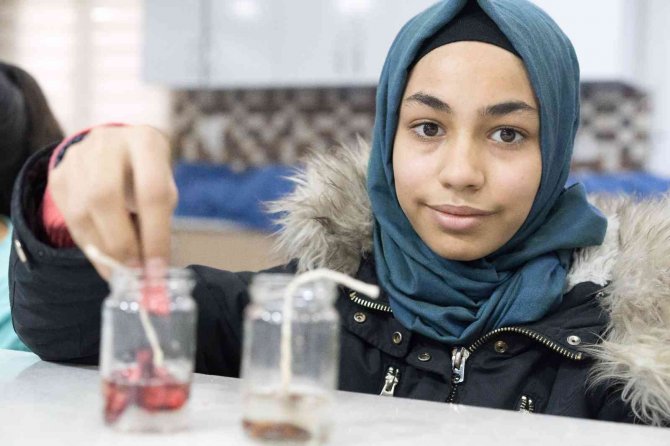 Eğitimin Işığı Geleceklerini Aydınlatacak