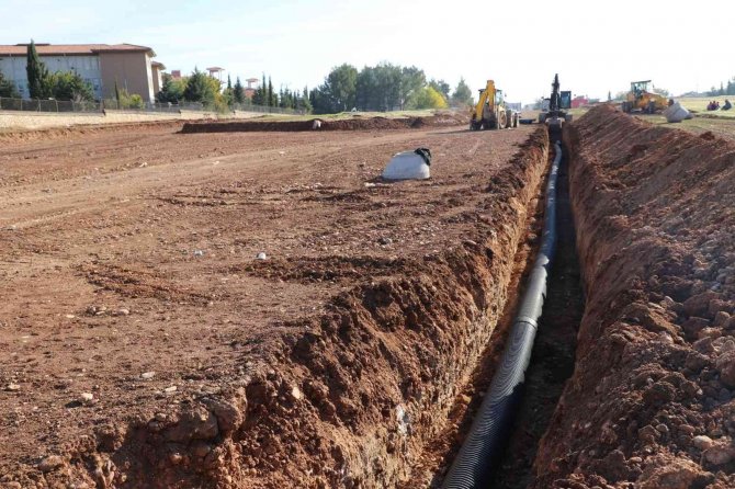 Kahta’daki Çevre Yolu Alt Yapı Çalışmaları Devam Ediyor