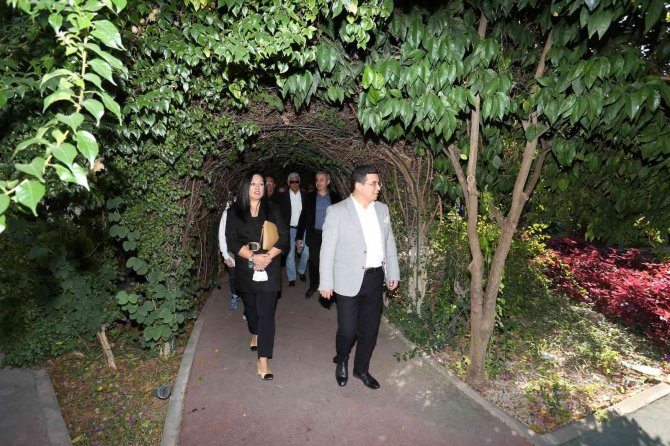 Antalya Dostlar Meclisi Dokuma Park’ta