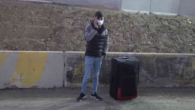 Ablasının Hes Kodu İle Seyahat Eden Virüslü Genç: 