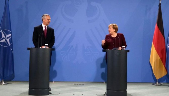 Stoltenberg: "Lukaşenko Rejiminin Savunmasız İnsanları Diğer Ülkeler Üzerinde Baskı Kurma Aracı Olarak Kullanması İnsanlık Dışıdır"