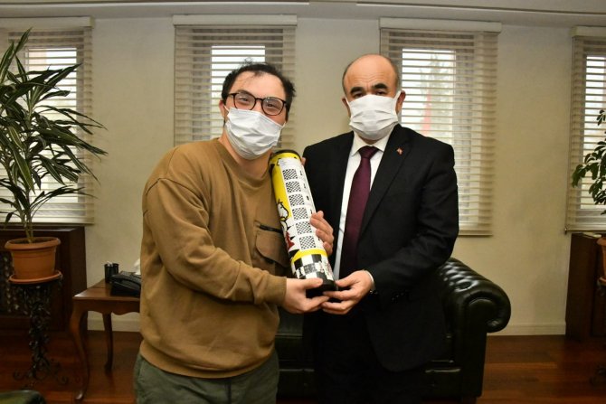 Vali Dağlı’dan Down Senromlu Çocuklara Destek