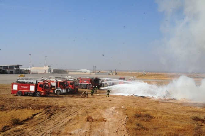Şırnak Şerafettin Elçi Havalimanı’nda Gerçeği Aratmayan Tatbikat