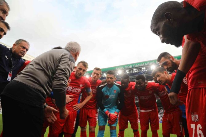 Sivasspor Kötü Gidişatı Durdurmak İstiyor