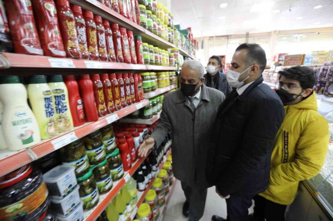 İ̇pekyolu’nda Fahiş Fiyat Ve Etiket Denetimi