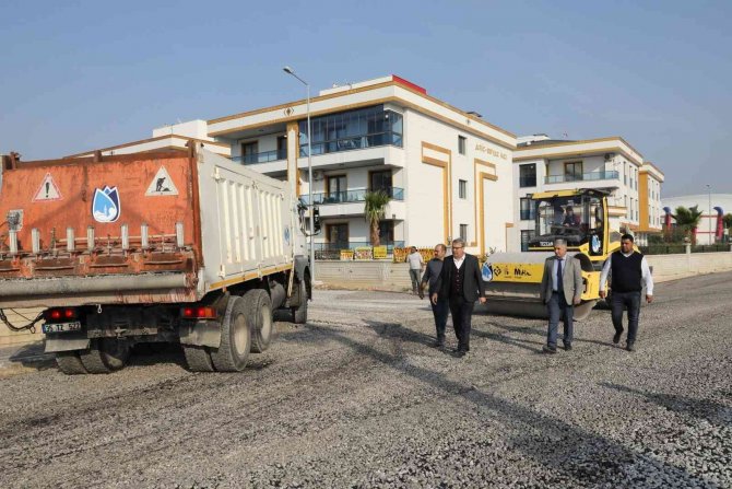 Muradiye’de Asfalt Çalışmaları Tüm Hızıyla Devam Ediyor