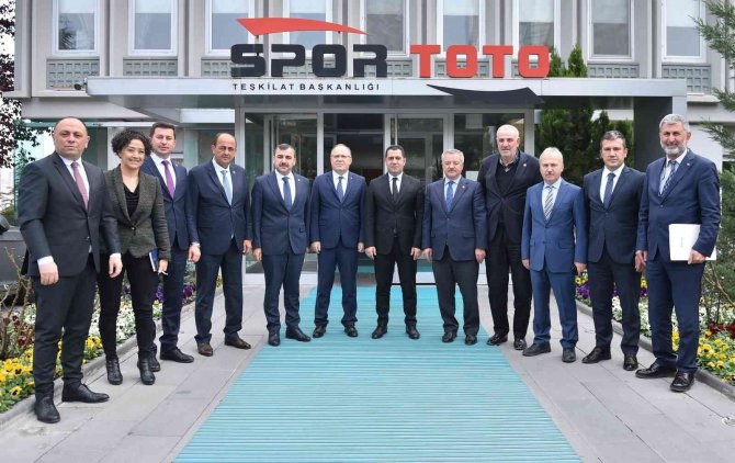 Zonguldak’ın Spor Yatırımları İçin İmzalar Atıldı