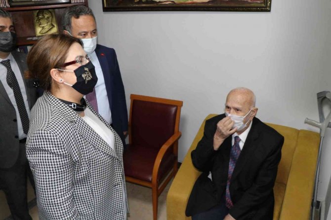 Aile Ve Sosyal Hizmetler Bakanı Derya Yanık Karabük’te