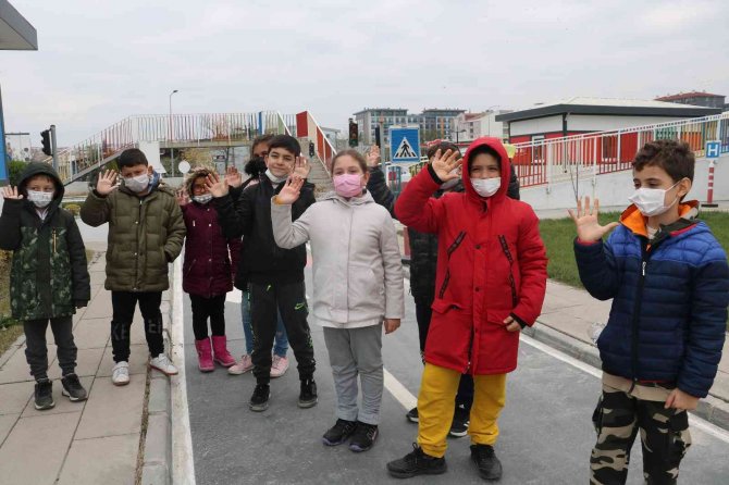 Ara Tatildeki Çocuklar Trafik Eğitim Parkı’nda Buluştu