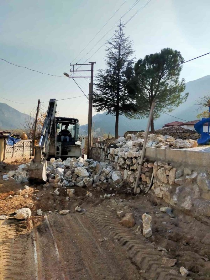 Başkan Yaman, Çağrılara Sessiz Kalmadı
