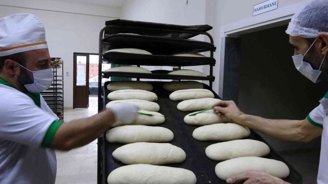Vatandaş Zam İstiyor Belediye Özür Dileyip Zam Yapmıyor