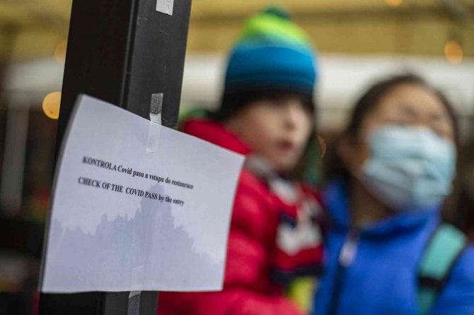 Çekya’da Korona Virüs Vaka Sayısında Yeni Rekor