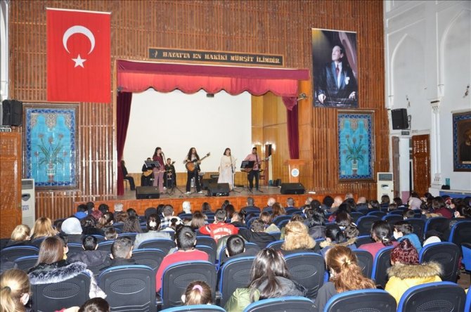 Edirne’de ‘Dünya Çocuk Hakları Günü’ Düzenlenen Konserle Kutlandı