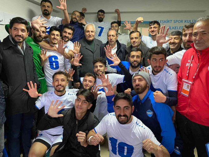 Eleşkirt Spor Amatör Lige Fırtına Gibi Başladı