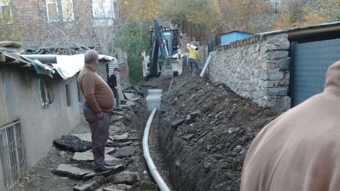 Hakkari’de 700 Metre Yeni Kanalizasyon Hattı Yapıldı