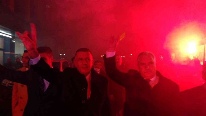 Mhp Milletvekilleri Ereğli’de Esnaf Ve Stk’larla Bir Araya Geldi