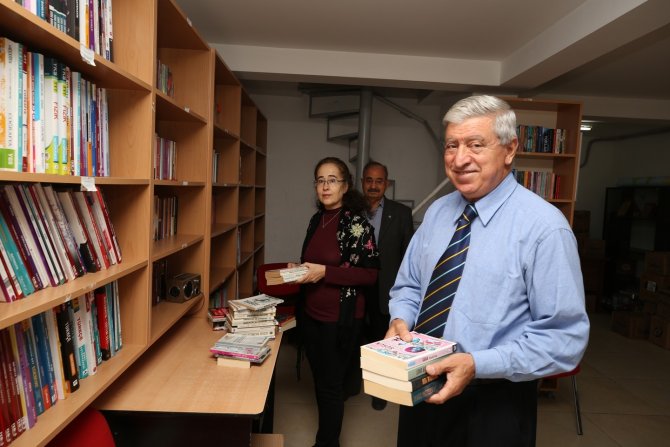 Kitaplarla Gönüllere Köprü Kurdular
