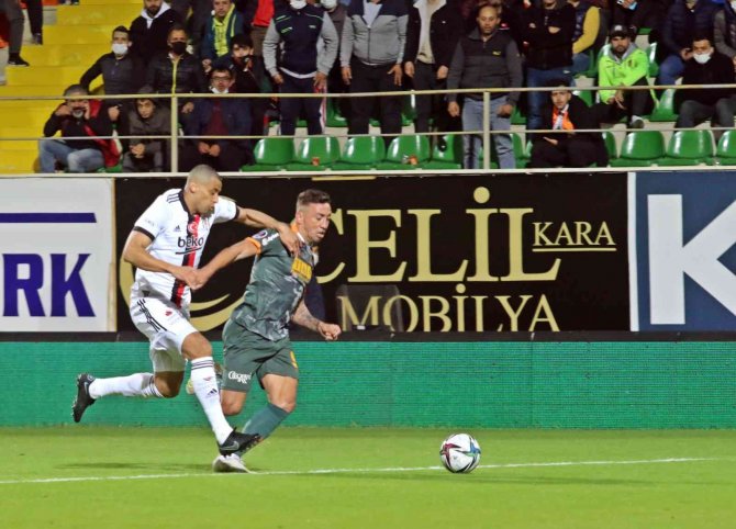 Spor Toto Süper Lig: Aytemiz Alanyaspor: 2 - Beşiktaş: 0 (Maç Sonucu)