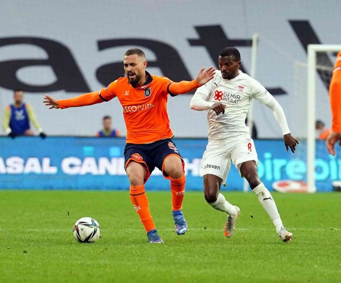 Spor Toto Süper Lig: Medipol Başakşehir: 2 - Dg Sivasspor: 1 (Maç Sonucu)