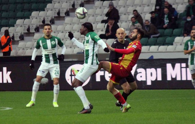 Spor Toto Süper Lig: Gzt Giresunspor: 0 - Öznur Kablo Yeni Malatyaspor: 0 (İ̇lk Yarı)
