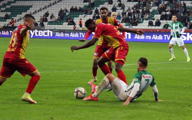 Spor Toto Süper Lig: Gzt Giresunspor: 0 - Öznur Kablo Yeni Malatyaspor: 0 (İ̇lk Yarı)