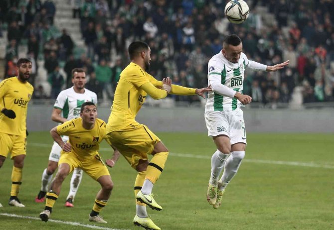 Tff 1. Lig: Bursaspor: 2 - İ̇stanbulspor: 4