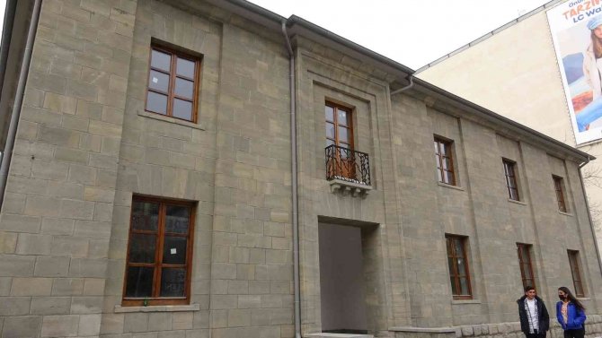 Tarihi Tekel Binasının Restorasyonu Son Aşamada
