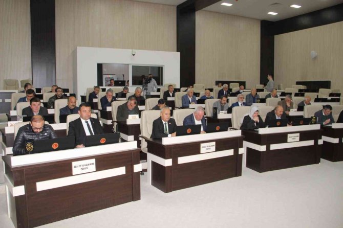 Afyonkarahisar’da Köylere 215 Milyon Liralık Hizmet Yapılacak