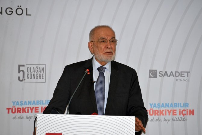 Karamollaoğlu: "Bugünkü İktidar Sahipleri İmam Hatip Okullarının Önünü Açtı, Başörtüsü Diye Bir Problem Kalmadı, Müteşekkiriz"