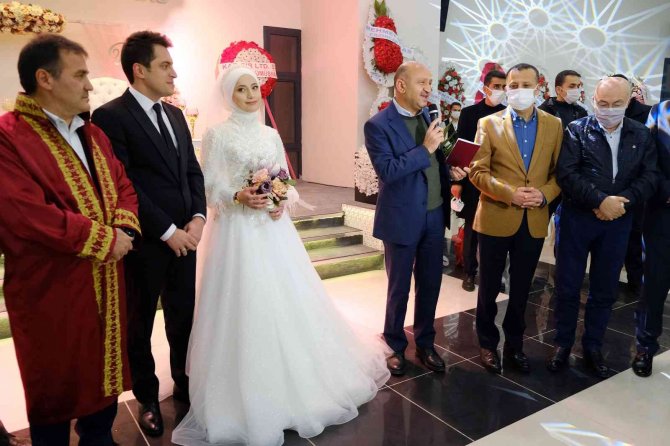 Kaymakam Yılmaz Dünya Evine Girdi