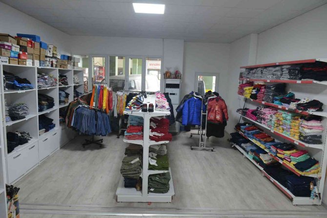 Isparta’da Maddi Durumu İyi Olmayan Vatandaşların Tüm İhtiyaçları Karşılanıyor