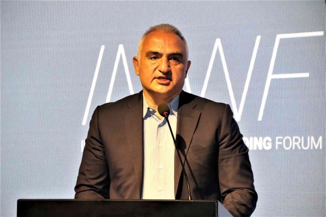 Bakan Ersoy: “Türkiye Dünyanın Düğün Evi Konumunda”