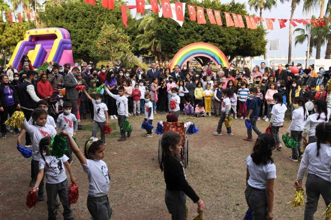 Başkan Seçer, ’Çocuk Hakları Parkı’nın Açılışını Gerçekleştirdi