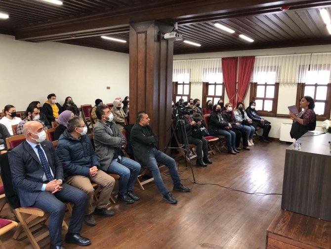 Şadırvanlı Han’da Dil Ve Edebiyat Söyleşileri