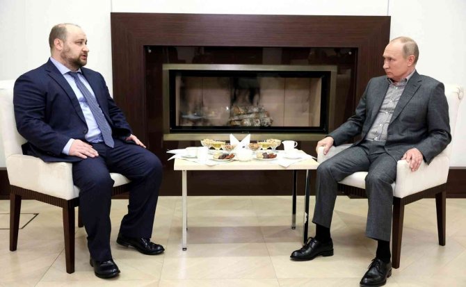 Putin, Covid-19’a Karşı 3’üncü Doz Aşısını Oldu