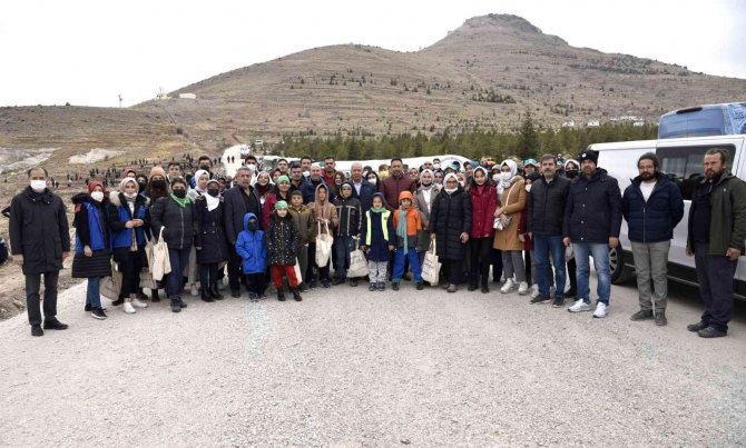 Selçuklu’da 3 Bin Fidan Toprakla Buluştu