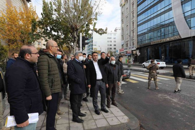 Vali Bilmez Ve Milletvekili Arvas Çarşı Esnafını Gezdi
