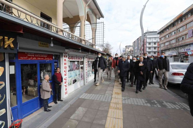 Vali Bilmez Ve Milletvekili Arvas Çarşı Esnafını Gezdi