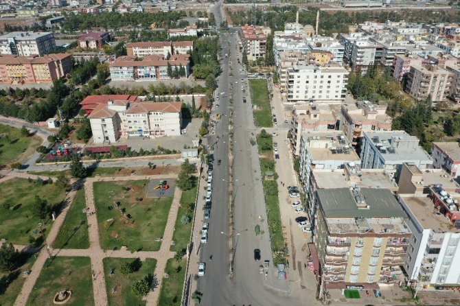 Viranşehir’de Kilitli Parke Ve Refüj Çalışması